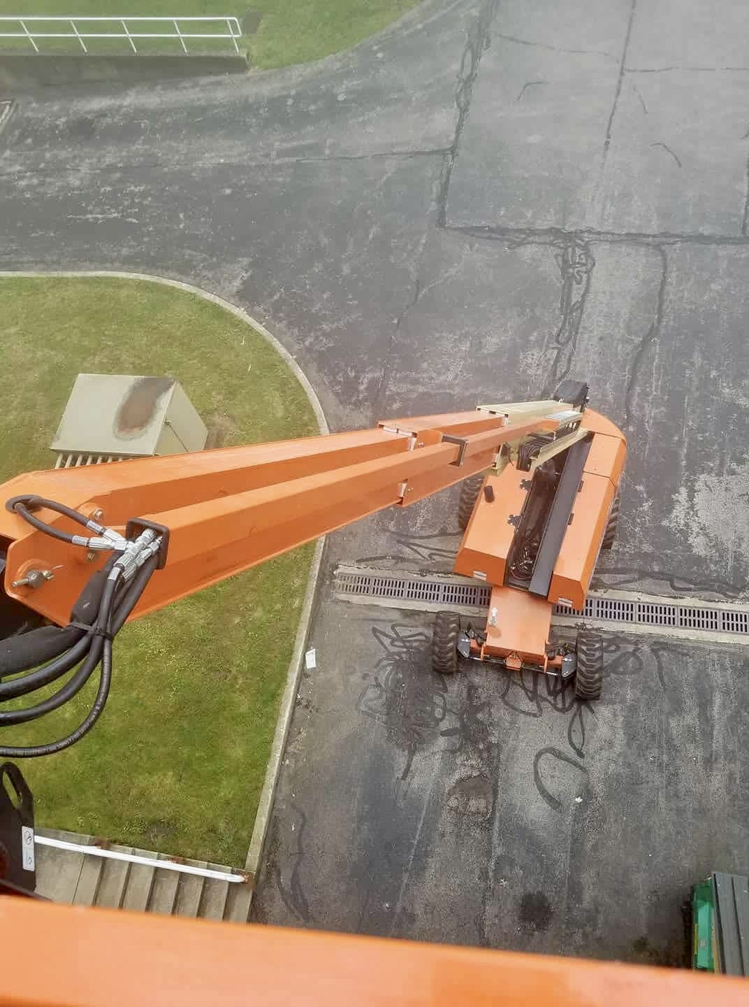 Commercial window cleaning - West Virginia